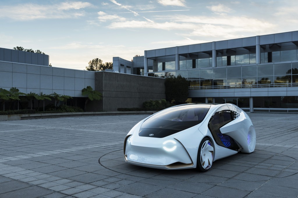 A Toyota Concept-i emberivé teszi a mobilitás jövőjét