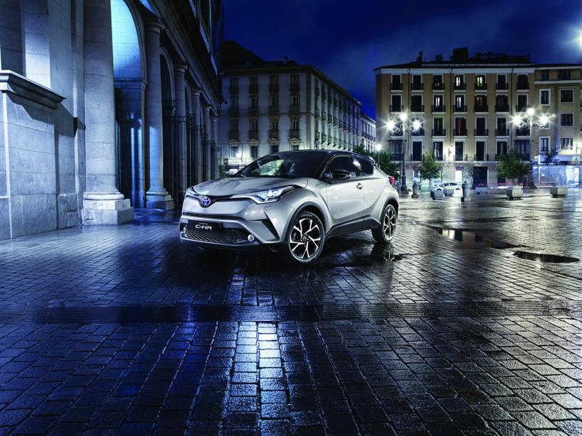 AUTOBEST DÖNTŐS A TOYOTA C-HR