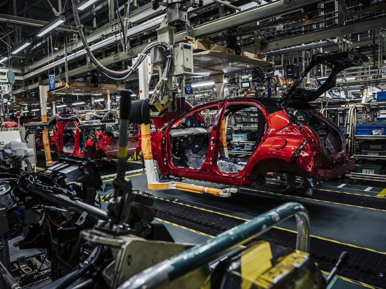 Toyota v prosinci najíždí na plnou výrobu. Celosvětově chce vyrobit 800 000 aut