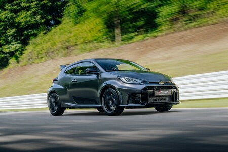 Toyota nagrodzona tytułem Producenta Roku w plebiscycie TopGear.com Awards 2024