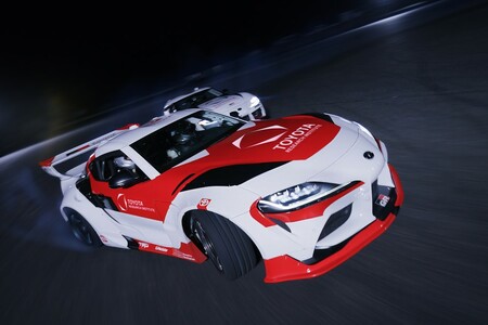 Przełomowe osiągnięcie Toyota Reaserch Institute i Stanford Engineering w autonomicznym driftingu w parach